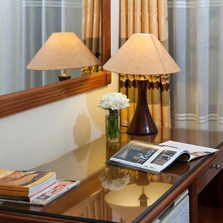 Lucky Central Hotel & Travel Ανόι Εξωτερικό φωτογραφία