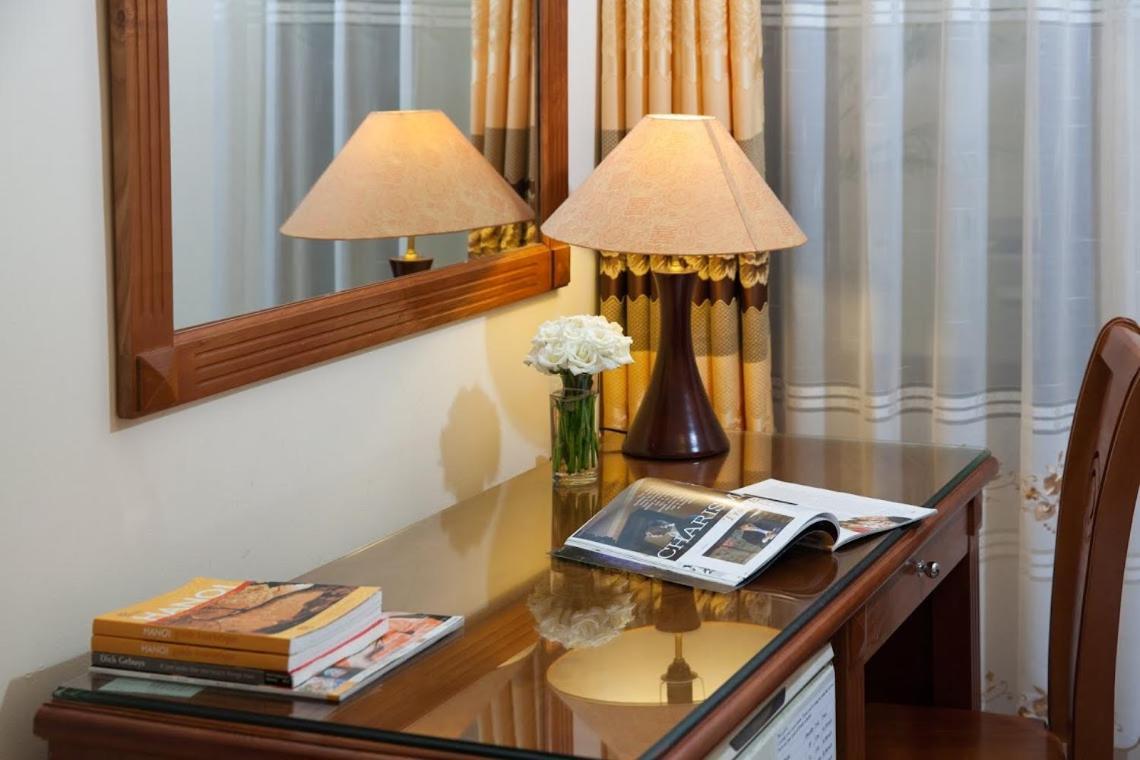 Lucky Central Hotel & Travel Ανόι Εξωτερικό φωτογραφία